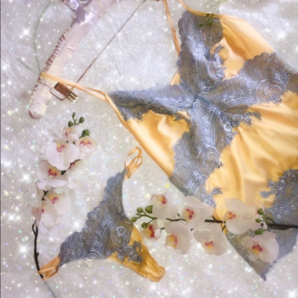 Empress Mimi Aurora Set